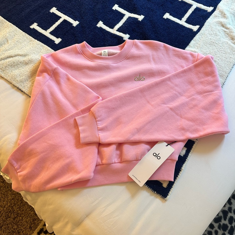 Alo Yoga - Sweet Pink - Accolade Crop Crewneck - Size M - NWT